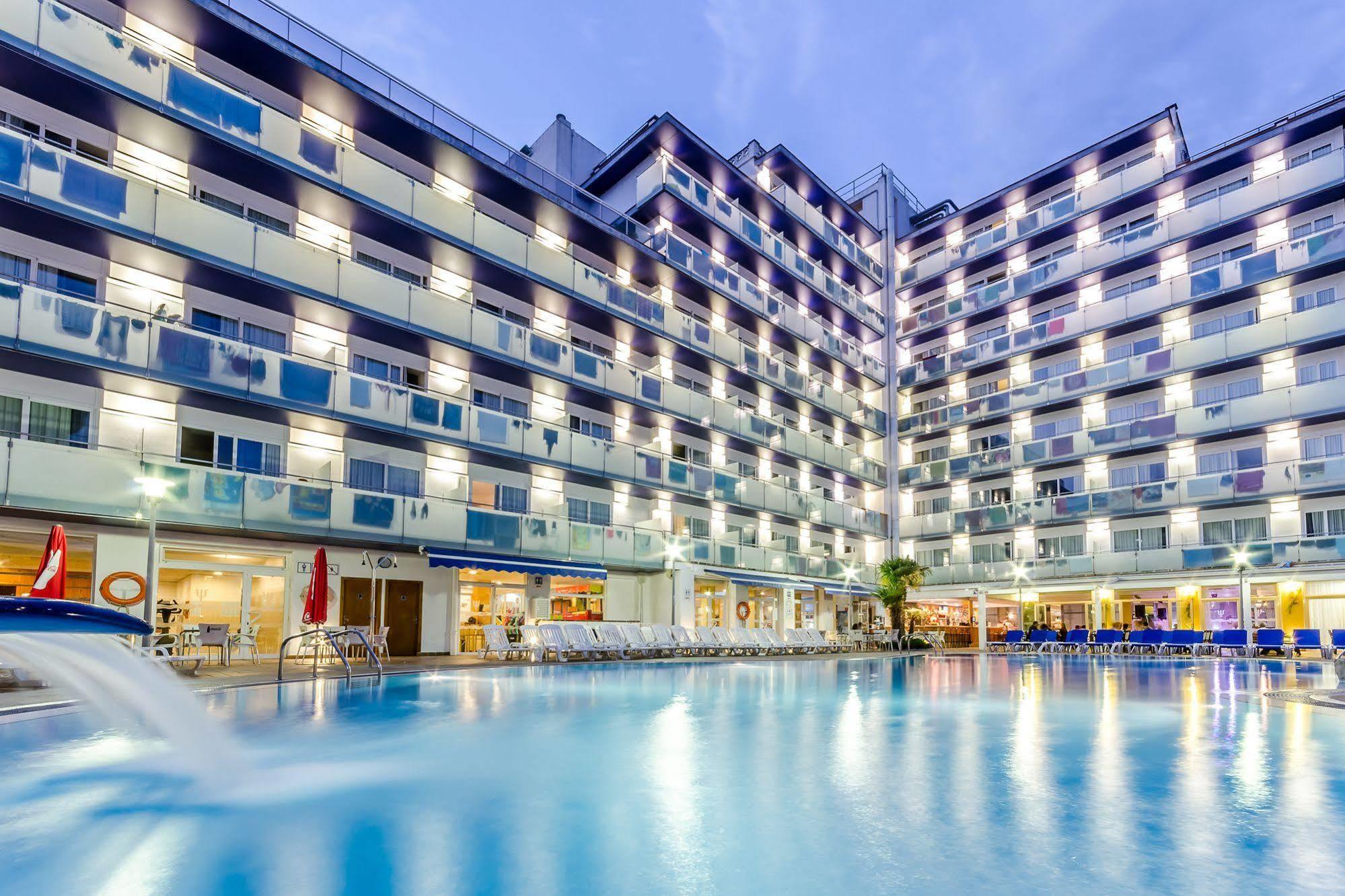 Hotel Mar Blau Calella Extérieur photo